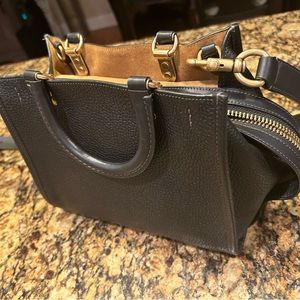 Coach Rogue 25 in Black